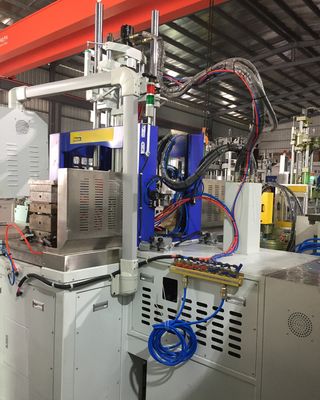 120T Double Slide Table Vertical Injection Molding Machine สําหรับการผลิตปริมาณสูง