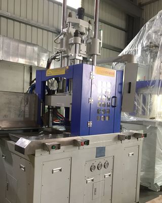 120T Double Slide Table Vertical Injection Molding Machine สําหรับการผลิตปริมาณสูง