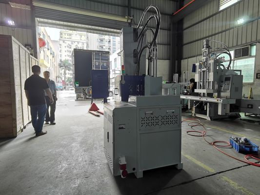 เครื่องพิมพ์พลาสติกแบบฉีดตั้ง 30T 6.7kW ด้วยแรงฉีด 13 KN การบํารุงรักษาที่ต่ํา