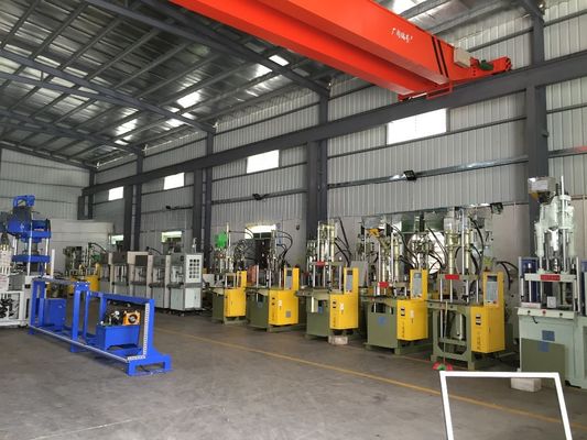 เครื่องพิมพ์พลาสติกขนาดเล็ก 15T PVC สําหรับความต้องการการผลิตขนาดเล็ก